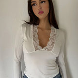 Noelia - Camiseta de Encaje con Escote en V Profundo