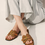 Olalla - Sandalias planas con correa y hebilla