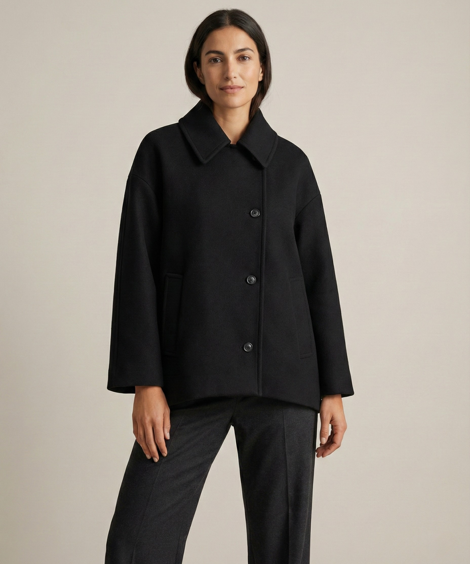 Johana - Abrigo Corto Elegante para Mujer con Diseño Minimalista