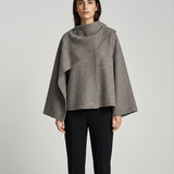 Orquídea - Poncho Elegante para Mujer con Corte Asimétrico y Caída Fluida