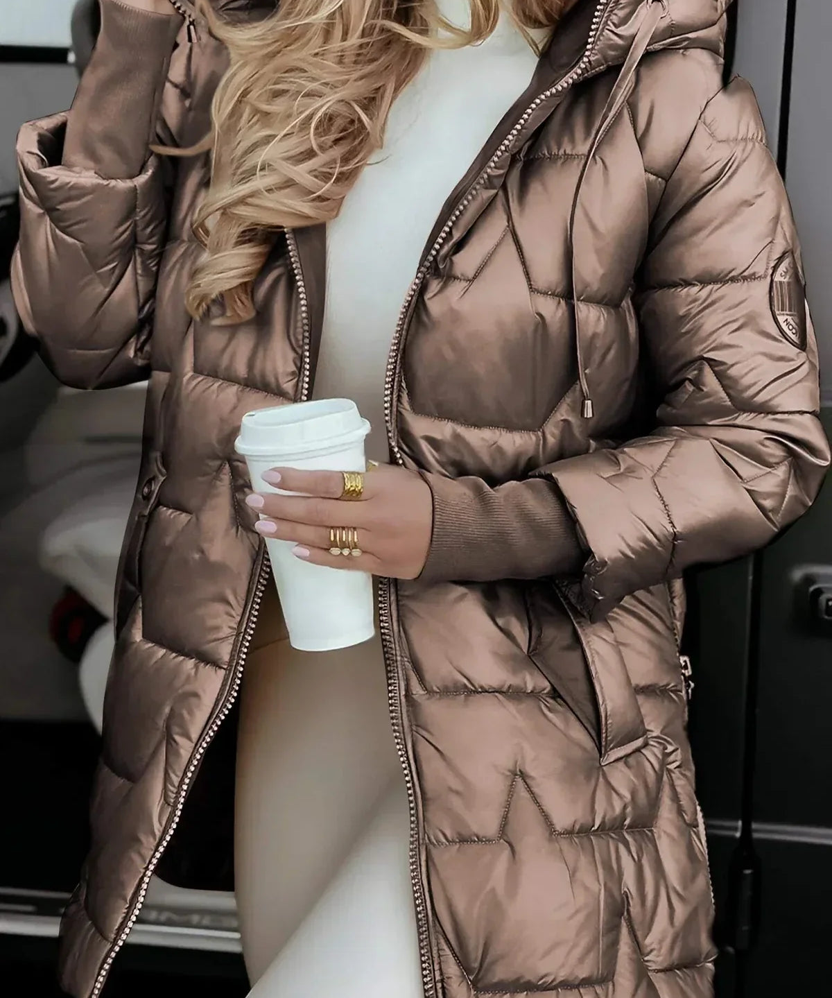 Gala - Chaqueta Acolchada de Brillo Suave