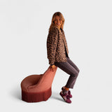 Coral - Abrigo moderno con estampado de leopardo